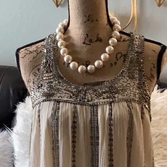 En Creme dress with sequins - Picture 2 of 6